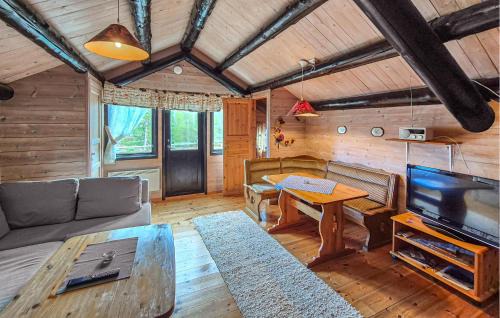 Tjørhom Apartment | Nice Apartment In Tjørhom With Sauna
