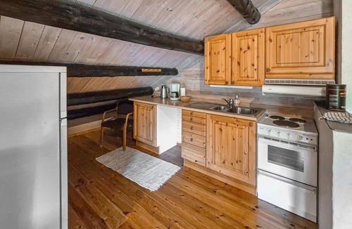 Tjørhom Apartment | Nice apartment in Tjørhom with sauna