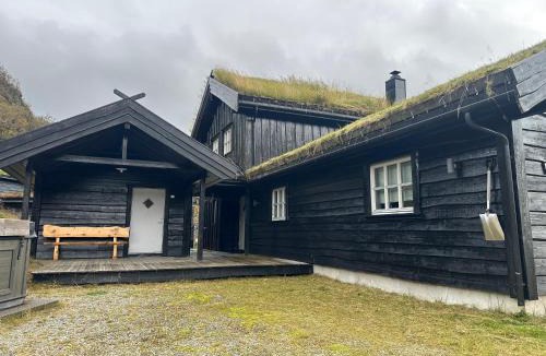 Suldal House | Nice cottage in quiet surroundings, surrounded by beautiful nature, near Gullingen