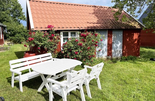 Storlinge Ski Chalet | Nice cottage on Öland with grazing sheep in the surroundings I SE04033