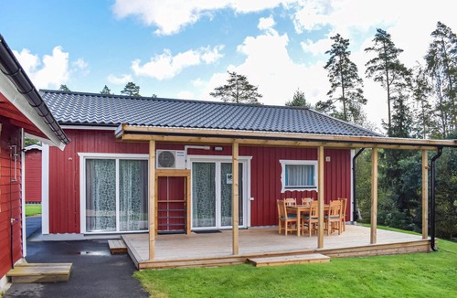 Torarp House | Nice cottage with good standard in Torarp, 100 meters from the fish-rich lake Bolmen in Småland.