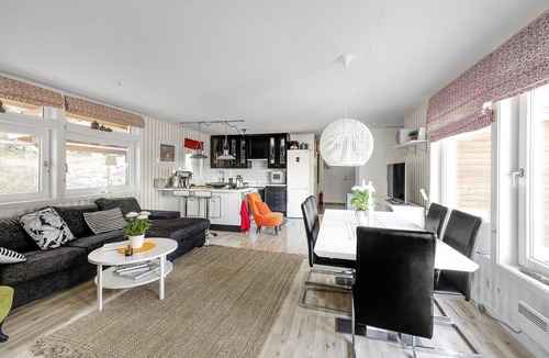 Julita Ski Chalet | Nice holiday home in Julita, Katrineholm | SE14002