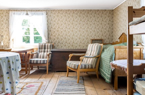 Tingsryd Municipality House | Nice holiday home with 100 meters to Lake Åsnen | SE06026