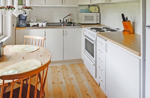 Atran House | Nice home in ätran with kitchen
