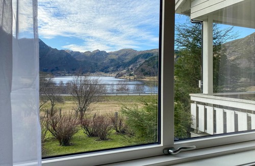 Vanylven House | Nice home in åheim with house sea view