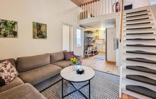 Vargarda Municipality House | Nice Home In Alingsås
