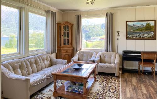 Volda House | Nice Home In Austefjorden