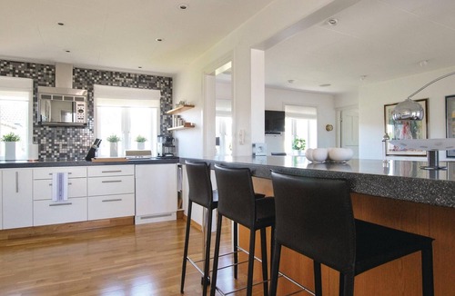 Borgholm House | Nice home in Borgholm with WiFi