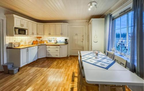 Valer House | Nice Home In Braskereidfoss With Wifi