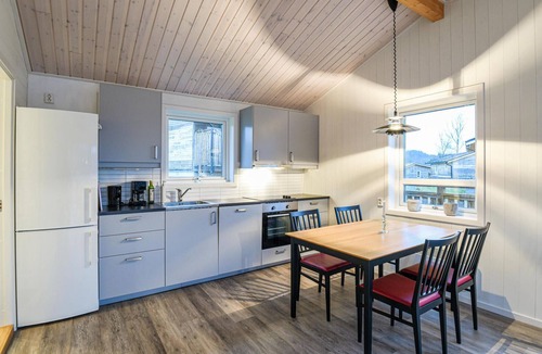 Dals Langed House | Nice home in Dals-Långed with kitchen