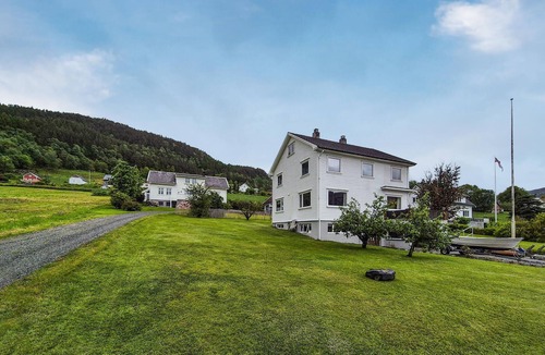 Suldal House | Nice home in Erfjord with WiFi