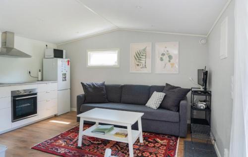 Muberg House | Nice Home In Färgelanda