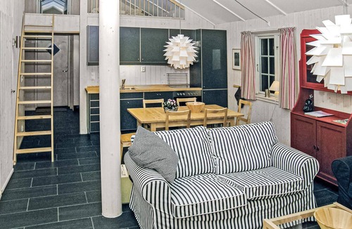Sor-Fron House | Nice home in Gålå with sauna
