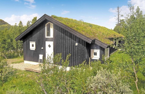 Sor-Fron House | Nice home in Gålå with sauna