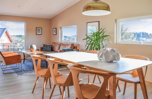 Karmoy House | Nice Home In Håvik With Wifi