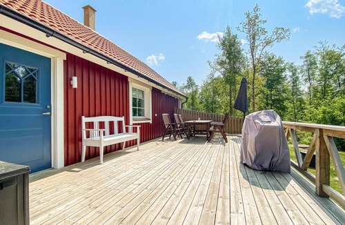 Knared House | Nice home in Kåphult with kitchen