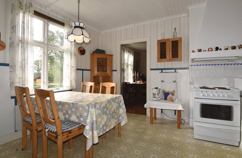 Kopmannebro House | Nice home in Köpmannebro with house sea view