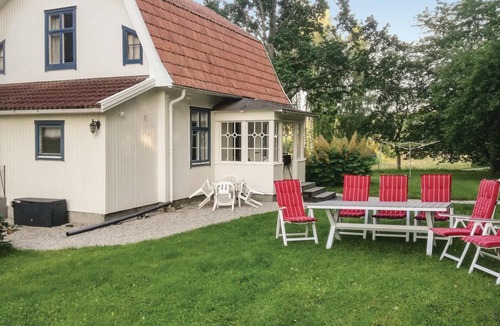 Kopmannebro House | Nice home in Köpmannebro with house sea view