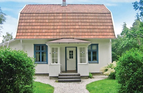 Kopmannebro House | Nice home in Köpmannebro with house sea view