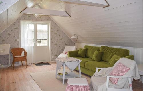 Lottorp House | Nice Home In Löttorp With Wifi
