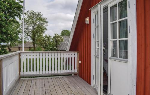 Lottorp House | Nice Home In Löttorp With Wifi