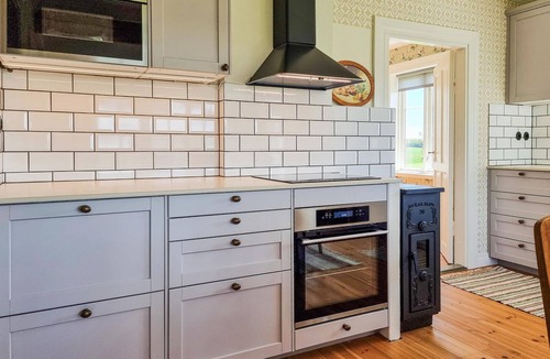 Mellerud House | Nice home in Mellerud with WiFi