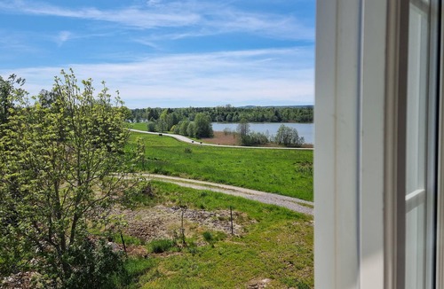 Mellerud House | Nice home in Mellerud with WiFi