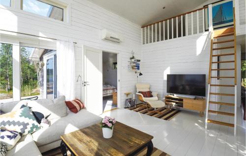 Mellerud O House | Nice Home In Mellerud With Sauna