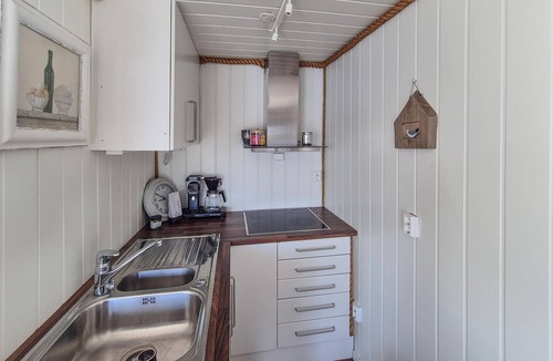 Bomlo House | Nice home in Mosterhamn with sauna