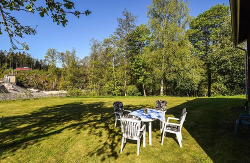 Munkedal House | Nice home in Munkedal with lake view