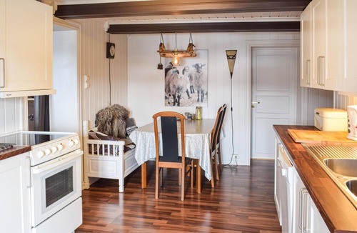 Nordre Land House | Nice home in Nord-Torpa with WiFi