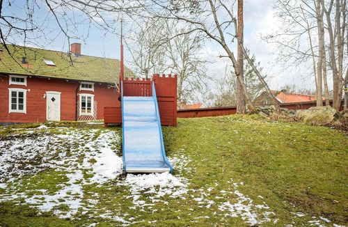 Orrefors House | Nice home in Orrefors with jacuzzi