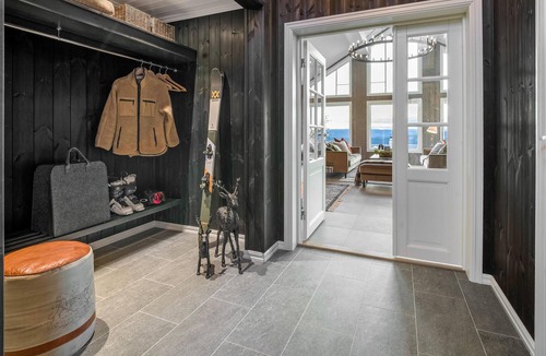 yer House | Nice home in øyer with kitchen