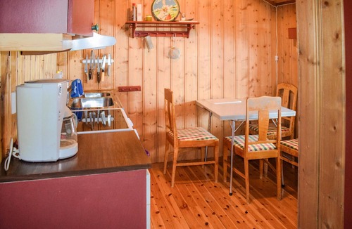 Vinje House | Nice home in Rauland with kitchen