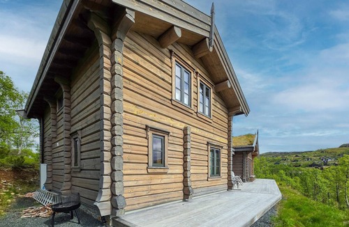 Rauland House | Nice home in Rauland with sauna