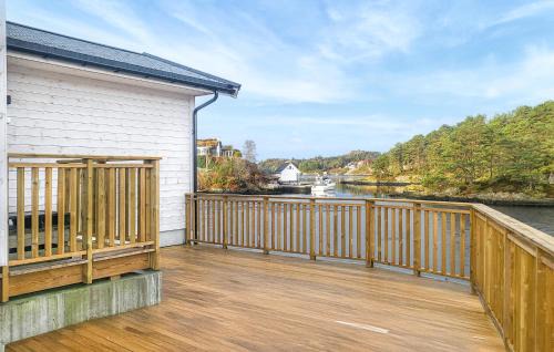Meland House | Nice Home In Rossland With Wifi