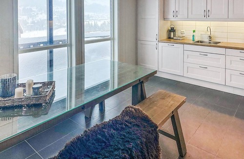 Valle House | Nice home in Rysstad with WiFi