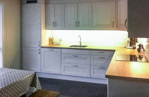 Valle House | Nice home in Rysstad with WiFi