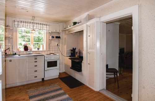 Saffle House | Nice home in Säffle with sauna
