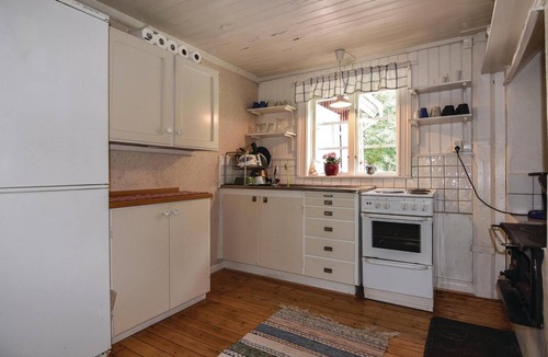 Saffle House | Nice home in Säffle with sauna
