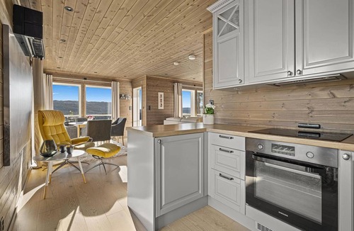 Drangedal House | Nice home in Sannidal with lake view