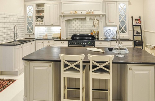 Segmon House | Nice home in Segmon with kitchen