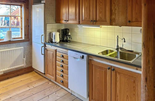 Skovde Municipality House | Nice home in Skövde with kitchen