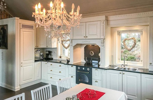 Selje House | Nice home in Stadlandet with house sea view