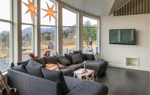Selje House | Nice Home In Stadlandet With House Sea View