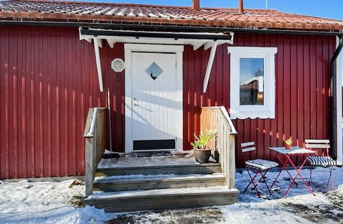 Tived House | Nice home in Tived with lake view