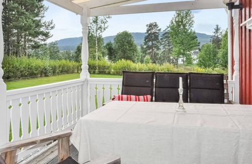 Torsby House | Nice home in Torsby with kitchen