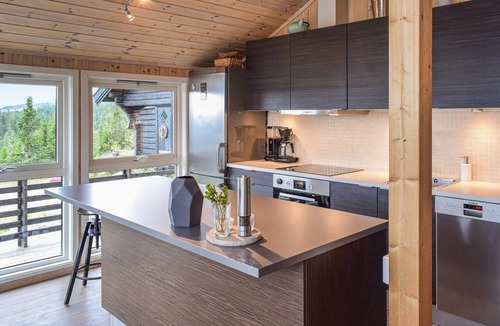 Tretten House | Nice home in Tretten with sauna