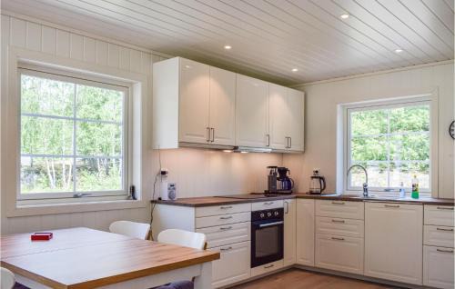 Tvedestrand House | Nice Home In Tvedestrand With Ethernet Internet