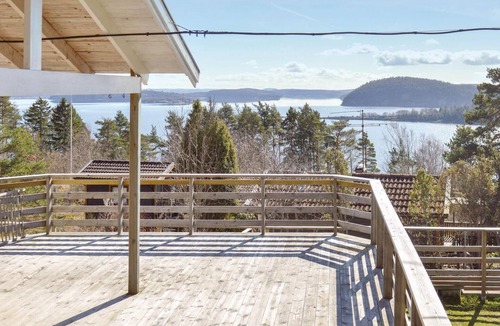 Uddevalla Municipality House | Nice home in Uddevalla with WiFi
